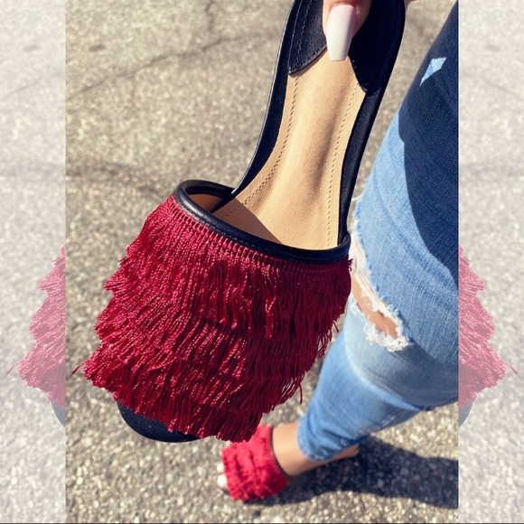 Burgundy red fringe open toe sandal. Wooden tear drop heel vintage style - Picture 3 of 8